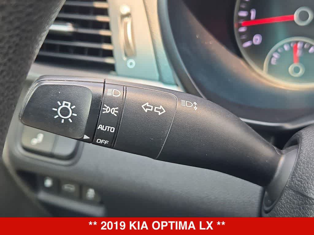 Used 2019 Kia Optima LX FWD image 25