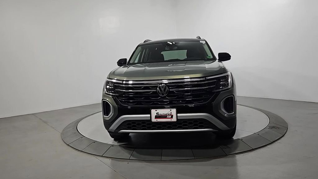 New 2026 Volkswagen Atlas Peak Edition image 16