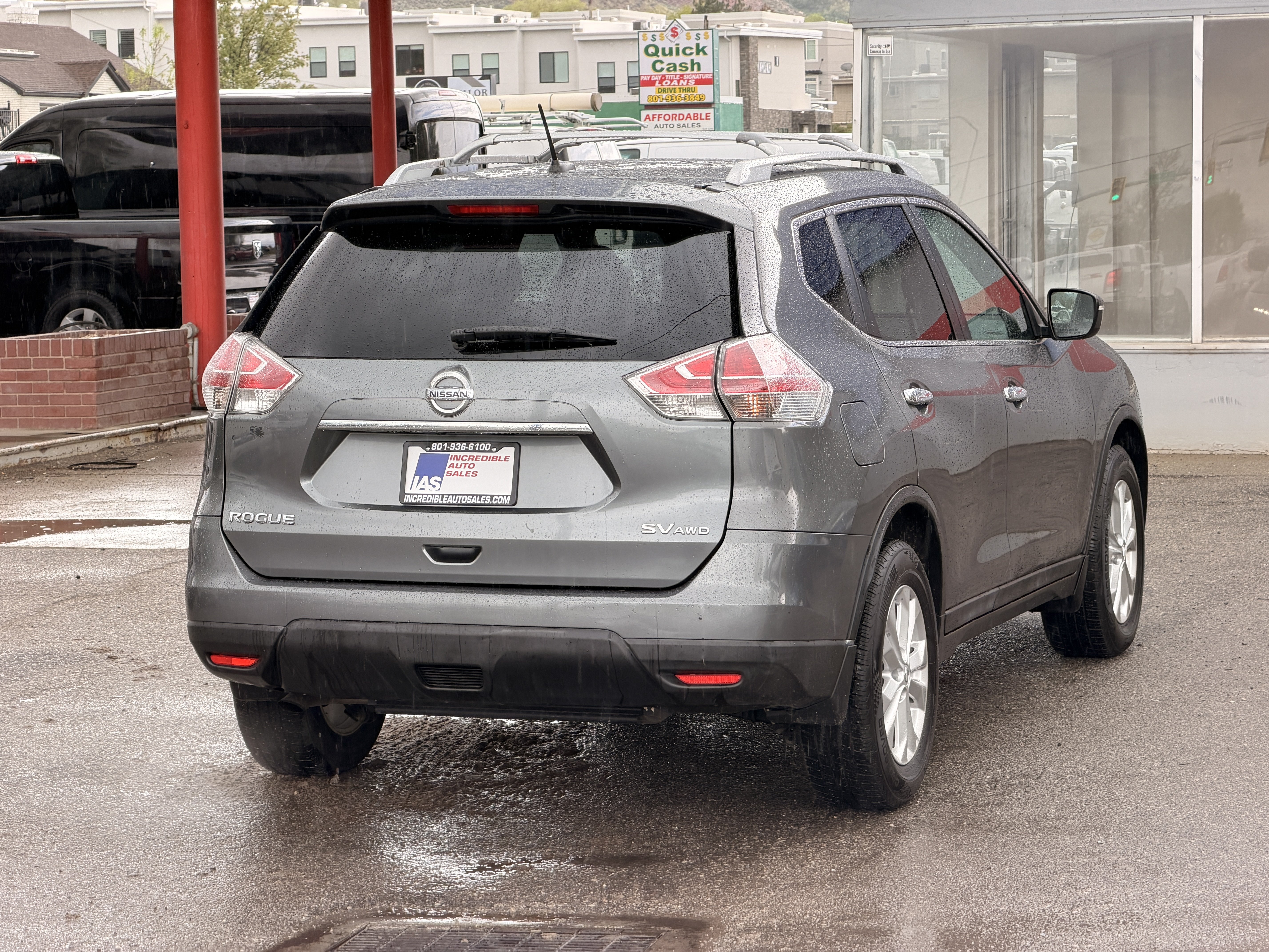 Used 2015 Nissan Rogue SV w/ SV Family Package AWD/4WD image 4