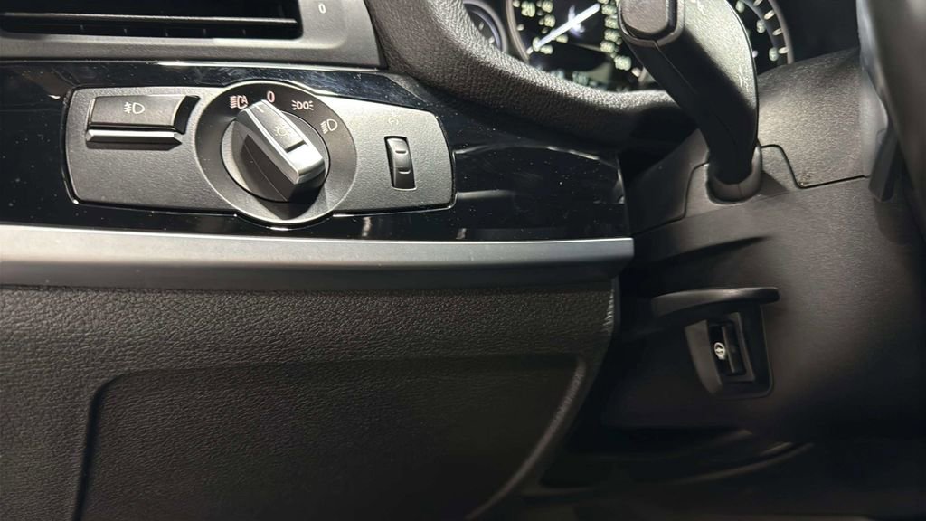 Used 2018 BMW X4 M40i AWD/4WD image 37