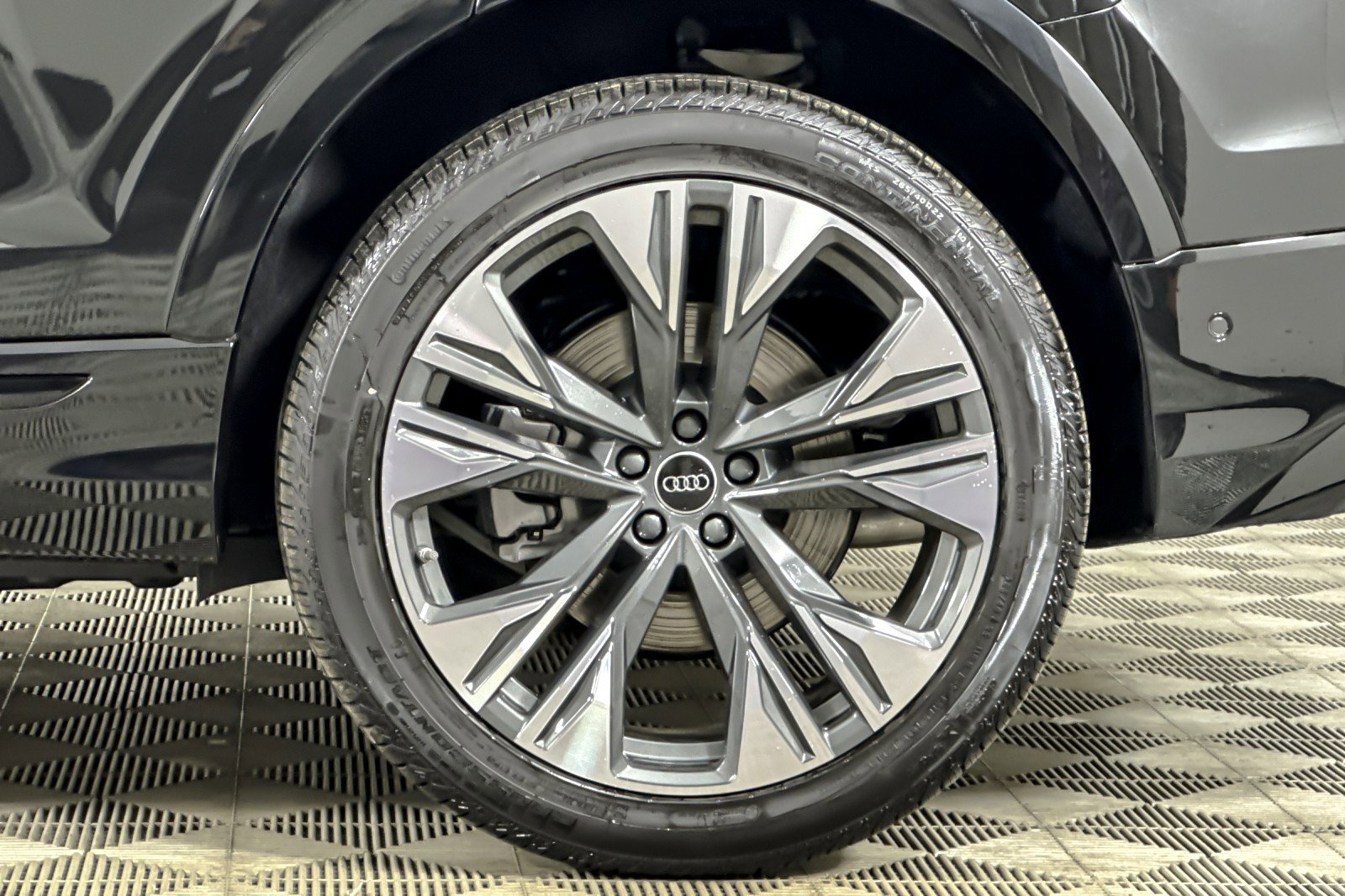 New 2026 Audi Q8 Prestige image 23