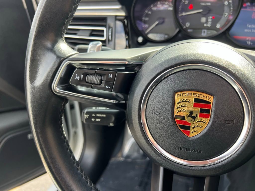 Used 2022 Porsche Macan image 45