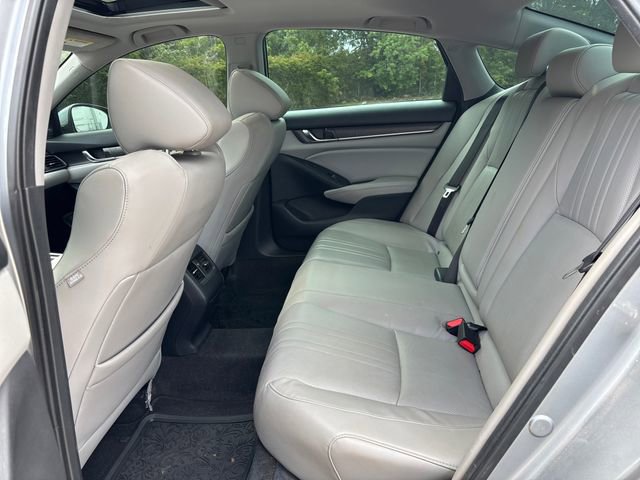 Used 2018 Honda Accord Touring image 4