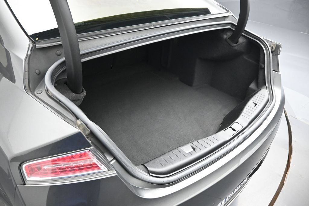 Used 2017 Lincoln MKZ Reserve FWD image 23