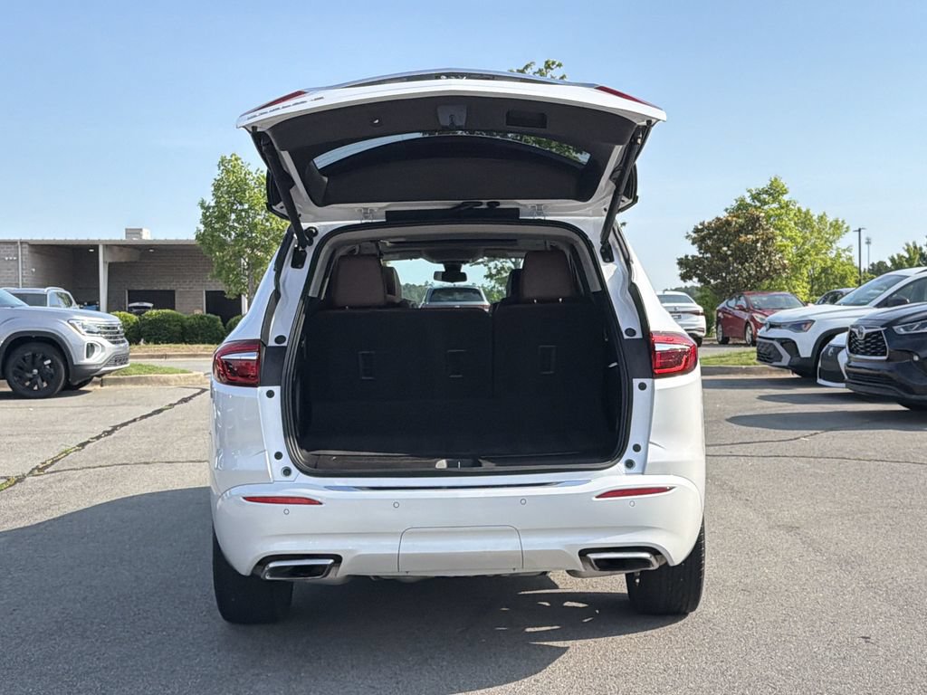 Used 2020 Buick Enclave Avenir w/ Avenir Technology Package FWD image 15