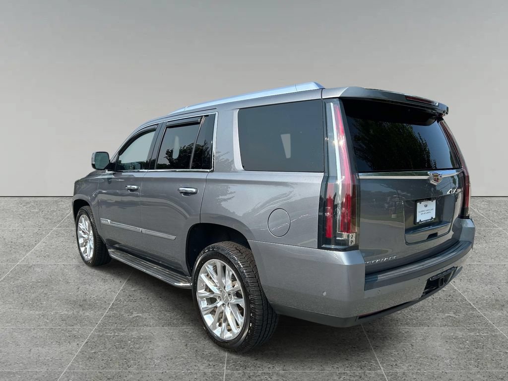 Used 2020 Cadillac Escalade Luxury AWD/4WD image 3