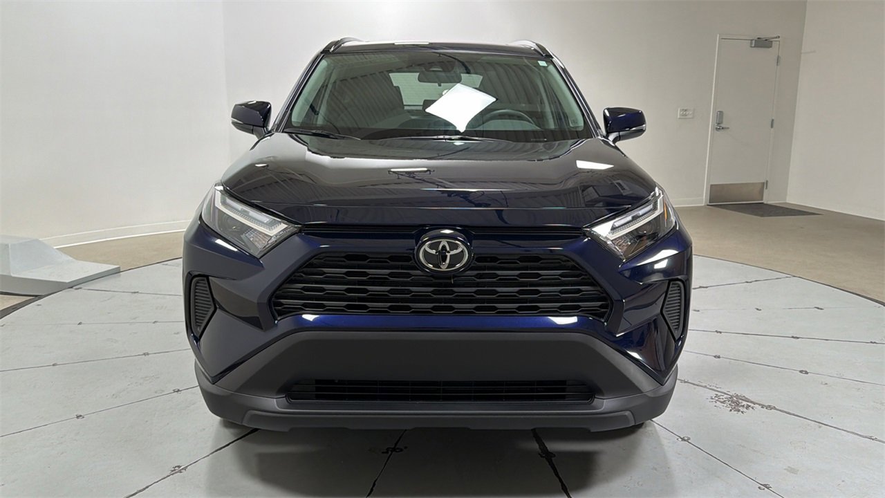 Used 2025 Toyota RAV4 XLE video 2