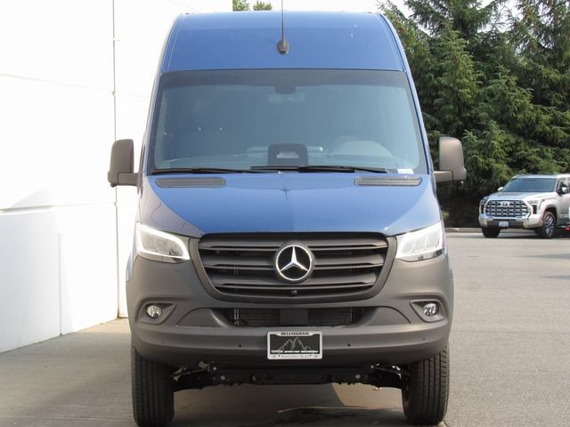 Used 2025 Mercedes-Benz Sprinter 2500 image 3