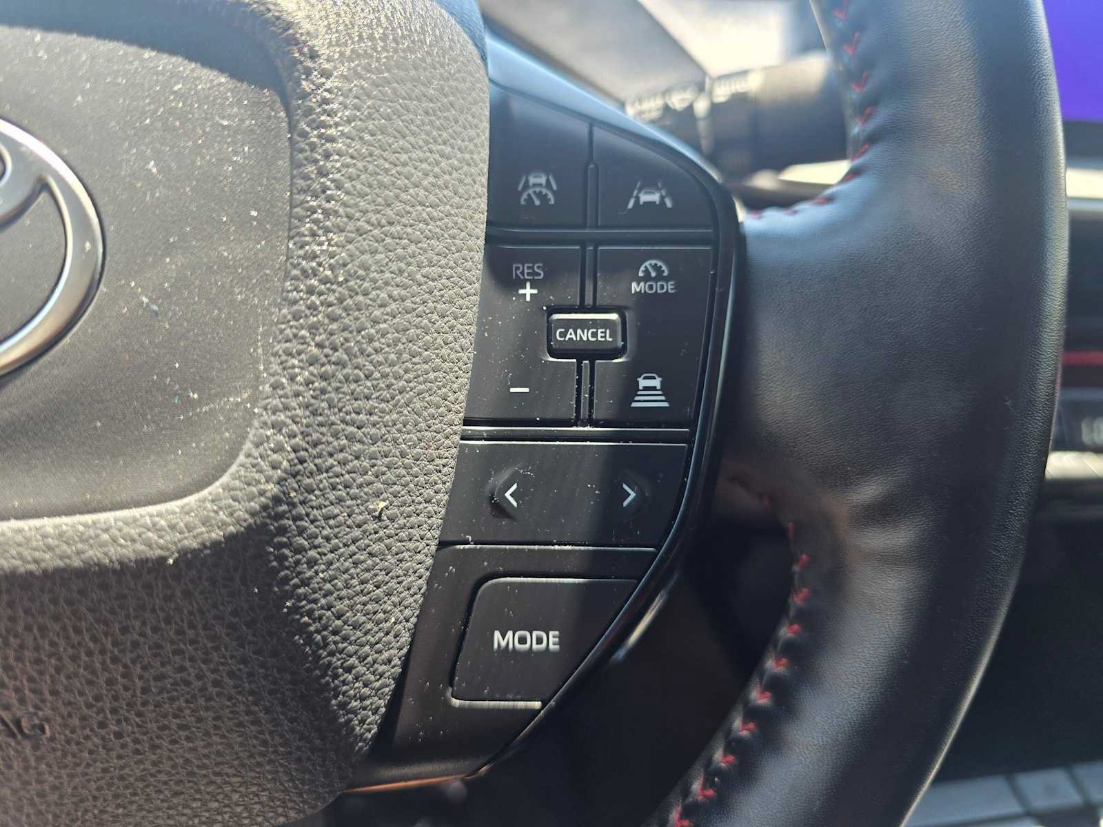 Used 2023 Toyota Prius Prime FWD image 32