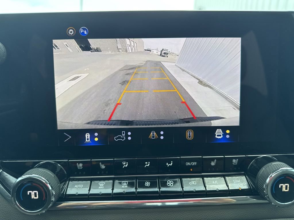 Used 2025 Chevrolet Colorado ZR2 w/ Technology Package image 26