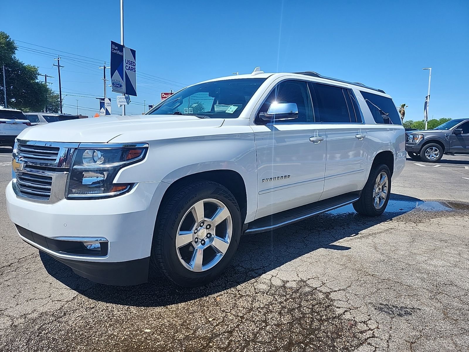 Used 2017 Chevrolet Suburban Premier RWD image 6