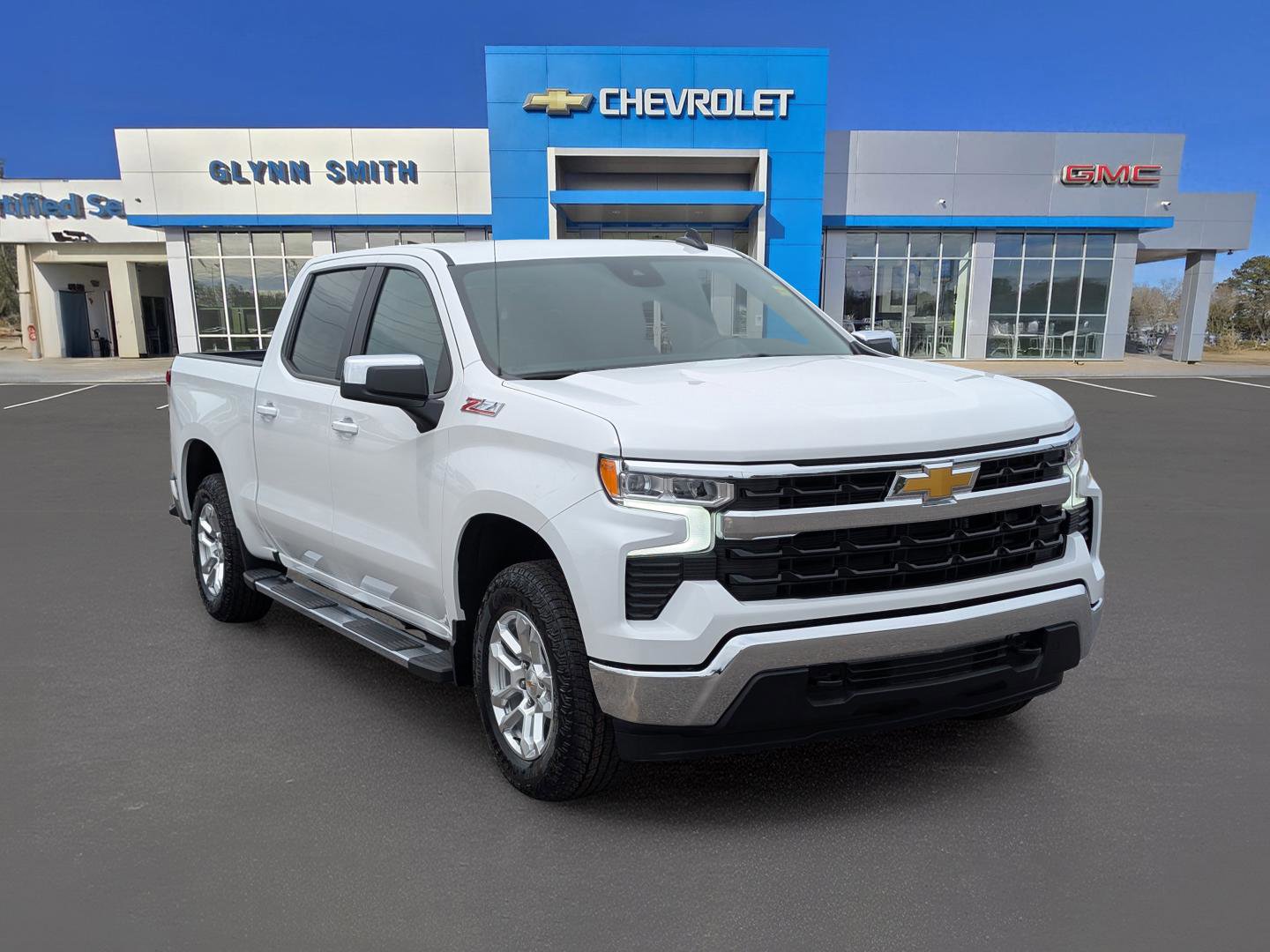 New 2026 Chevrolet Silverado 1500 LT w/ Z71 Off-Road Package AWD/4WD image 3