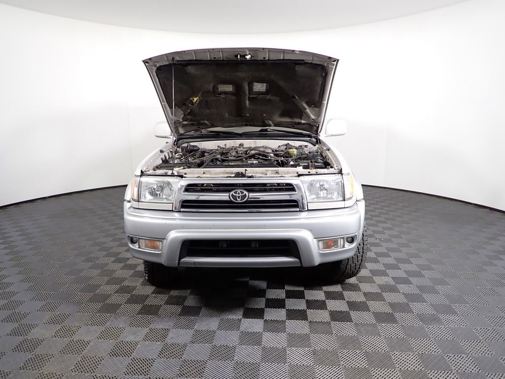 Used 2000 Toyota 4Runner Limited image 4