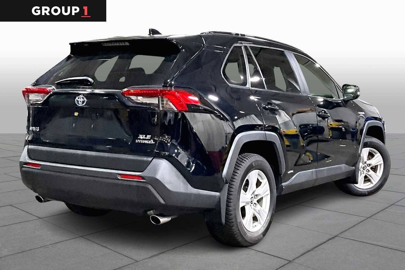 Used 2019 Toyota RAV4 XLE image 24