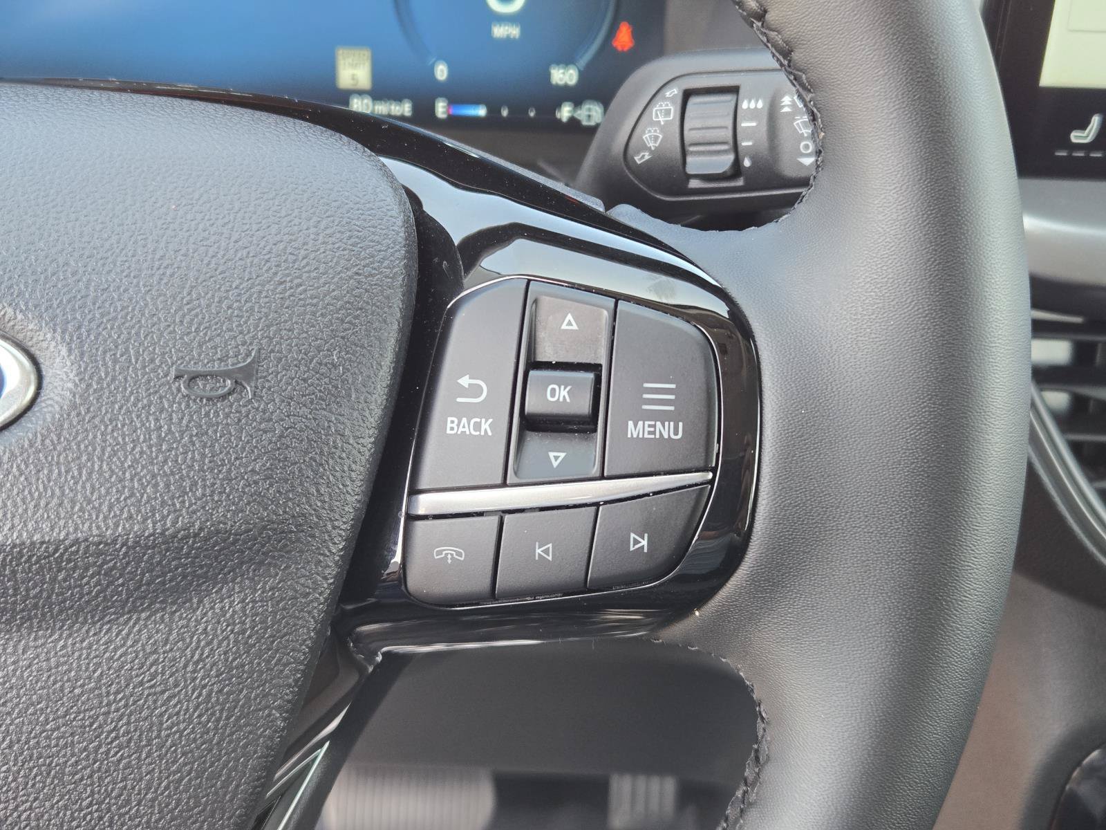 Used 2023 Ford Escape Active w/ Tech Pack #2 FWD image 17