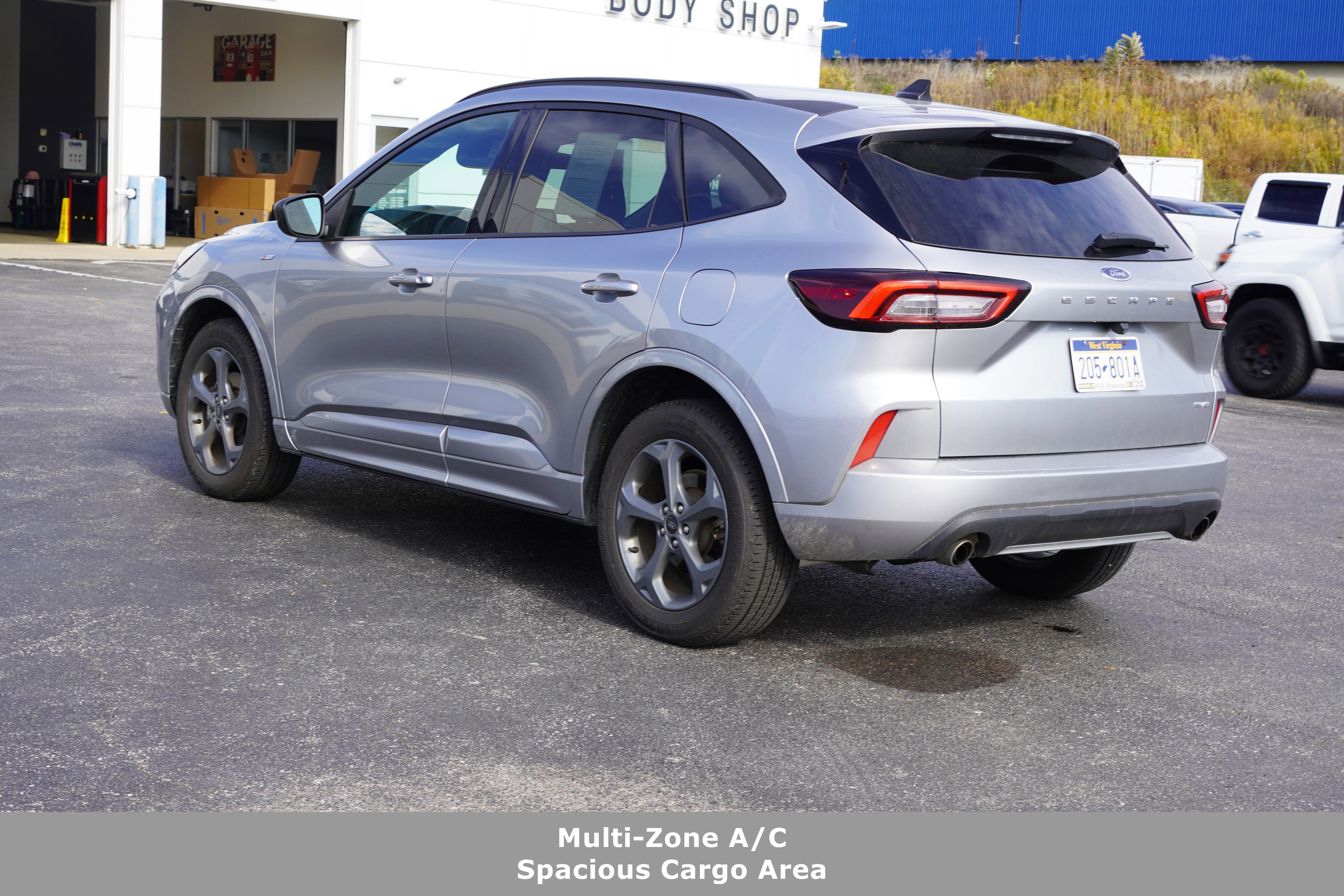 Used 2024 Ford Escape ST-Line image 5
