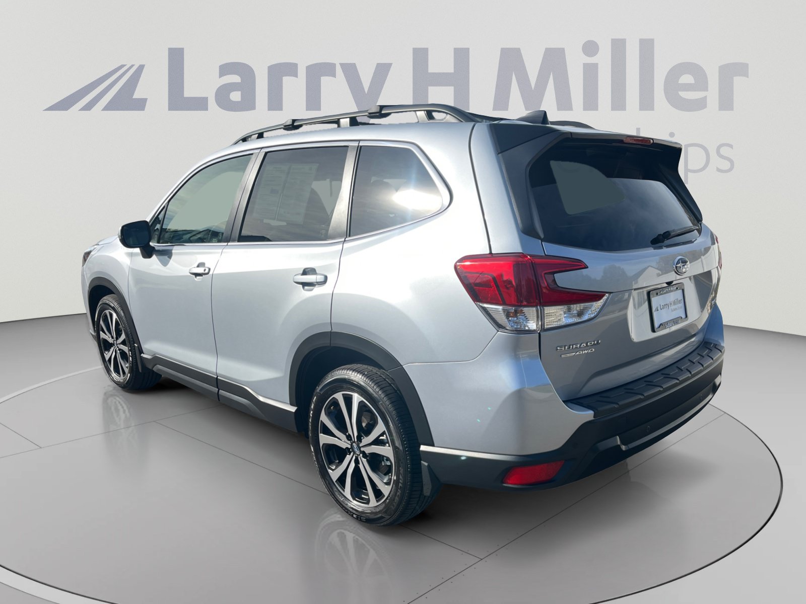Certified 2024 Subaru Forester Limited w/ Pop Package 2 AWD/4WD image 3
