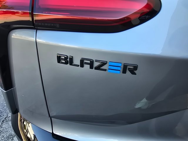 Used 2024 Chevrolet Blazer EV RS image 15