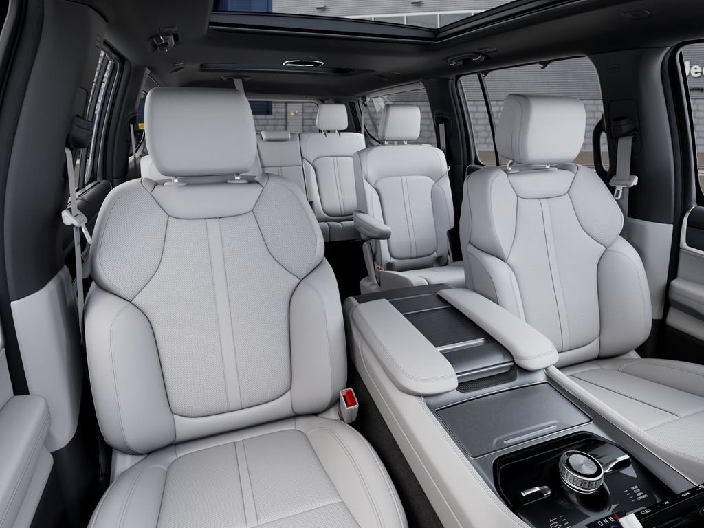 New 2026 Jeep Grand Wagoneer L Limited AWD/4WD image 17