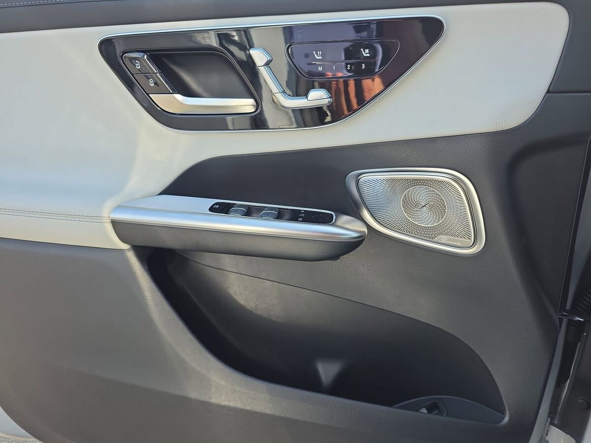 New 2026 Mercedes-Benz GLC 300 4MATIC image 26