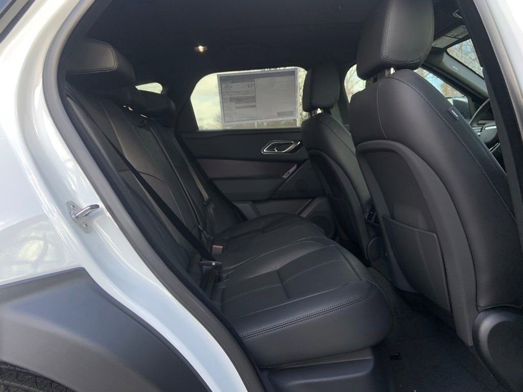 New 2026 Land Rover Range Rover Velar Dynamic SE image 17