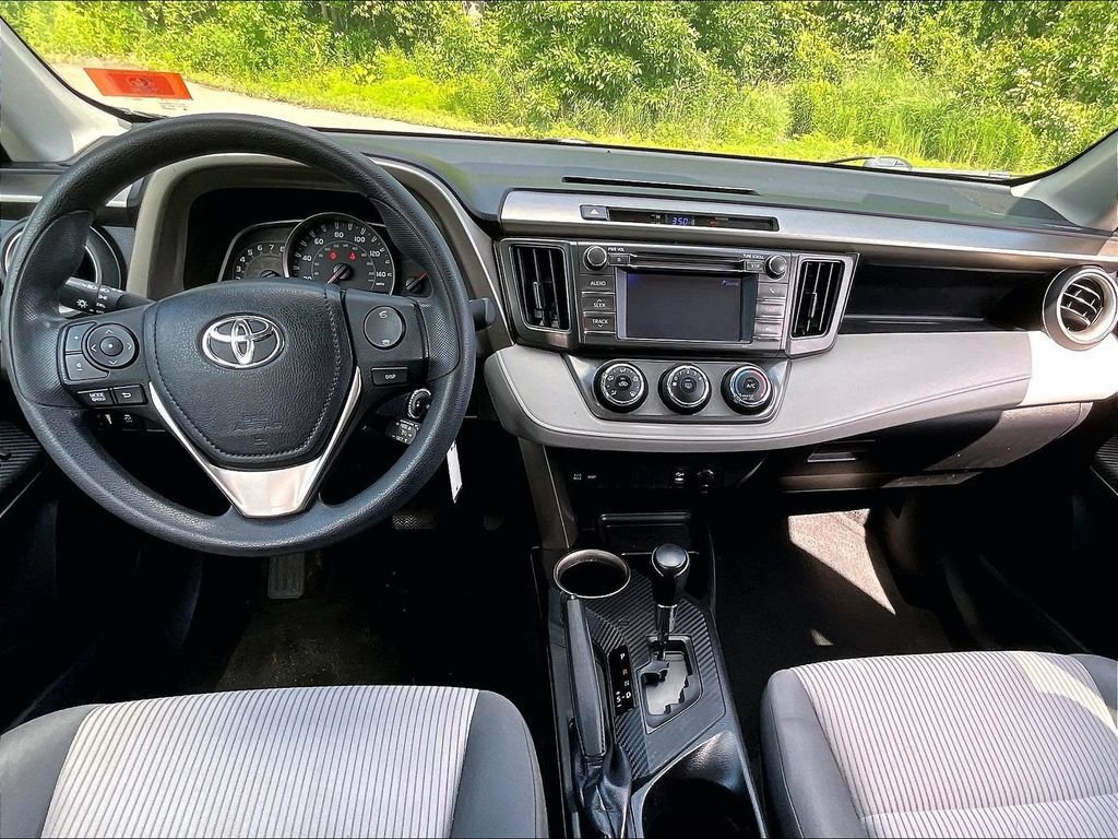 Used 2013 Toyota RAV4 LE AWD/4WD image 21