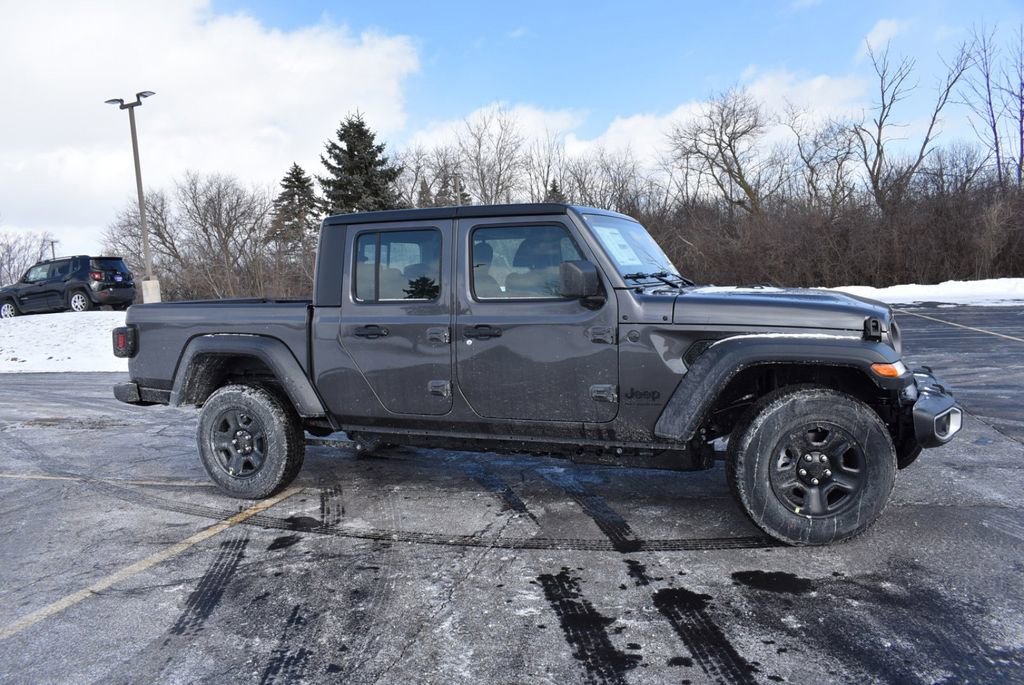 New 2026 Jeep Gladiator Sport AWD/4WD image 3