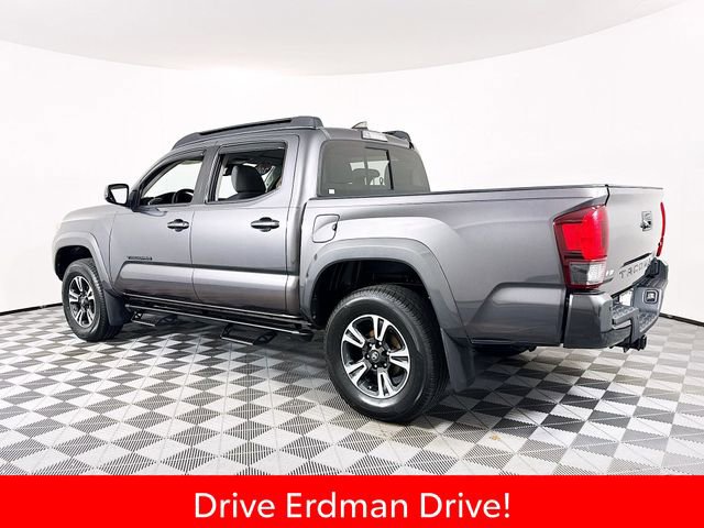 Certified 2018 Toyota Tacoma SR5 RWD image 20