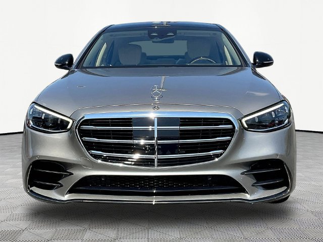 Used 2023 Mercedes-Benz S 500 4MATIC image 2