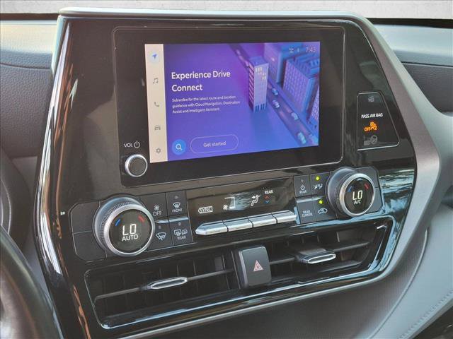 Used 2023 Toyota Highlander LE FWD image 12
