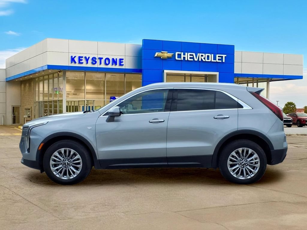Used 2024 Cadillac XT4 Premium Luxury FWD image 4