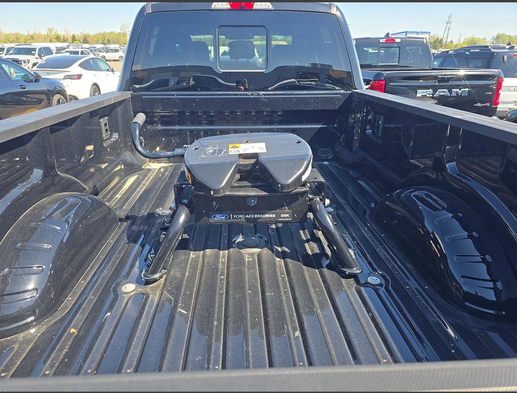 Used 2026 Ford F450 Lariat w/ Lariat Premium Package AWD/4WD image 8