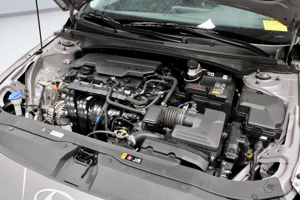 Used 2024 Hyundai Elantra SEL FWD image 16