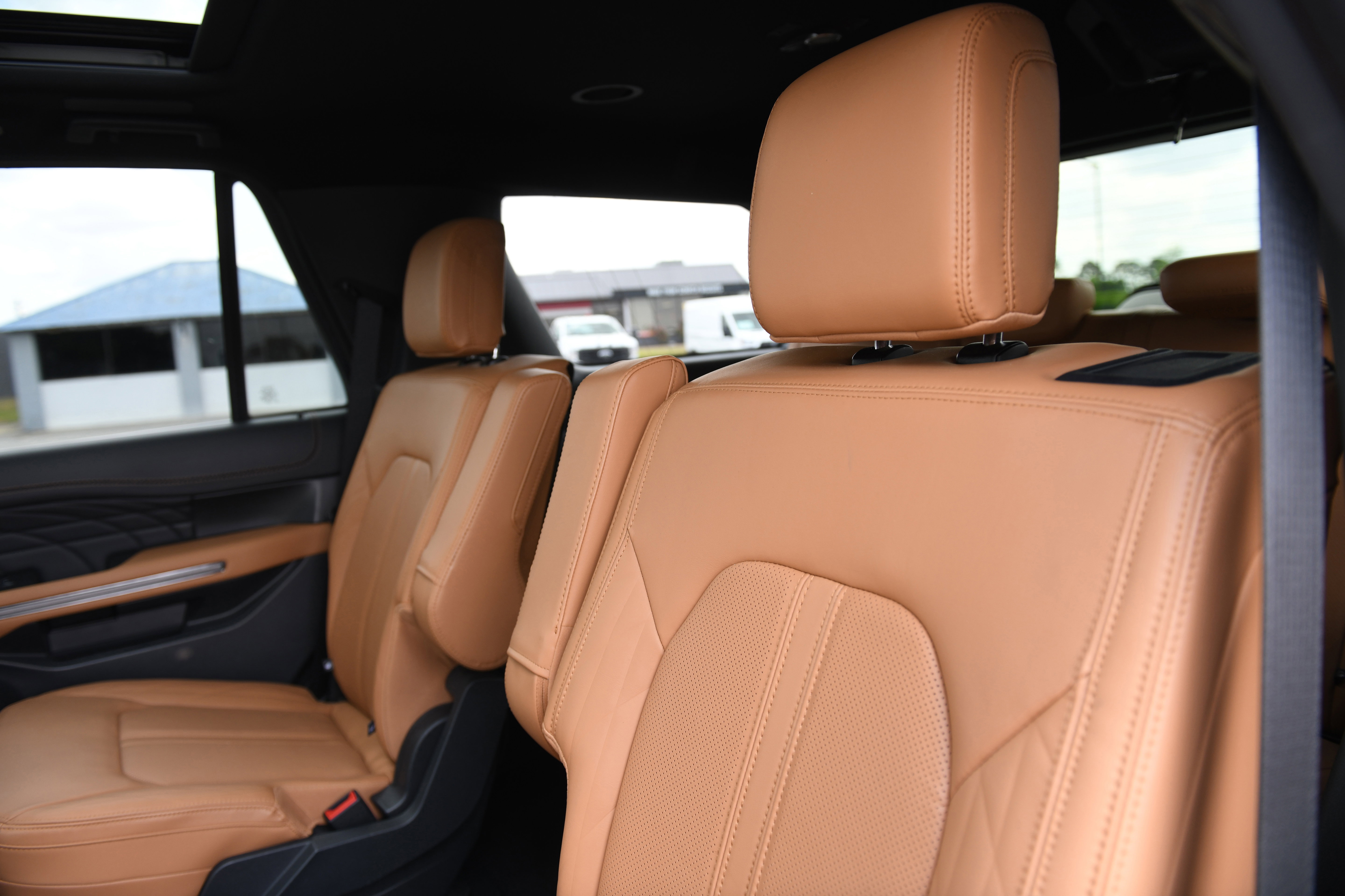 Used 2023 Ford Expedition Platinum RWD image 10