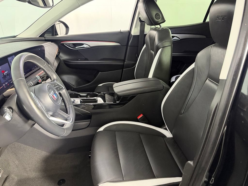 Used 2025 Buick Envision Sport Touring AWD/4WD image 21