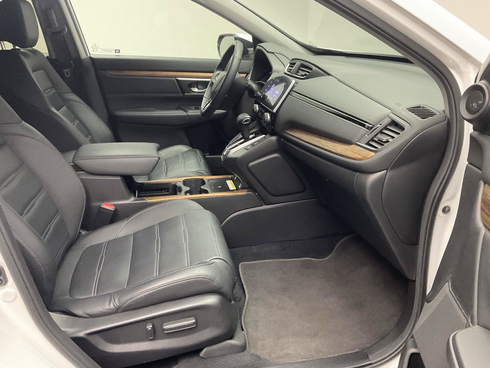 Used 2020 Honda CR-V Touring image 25