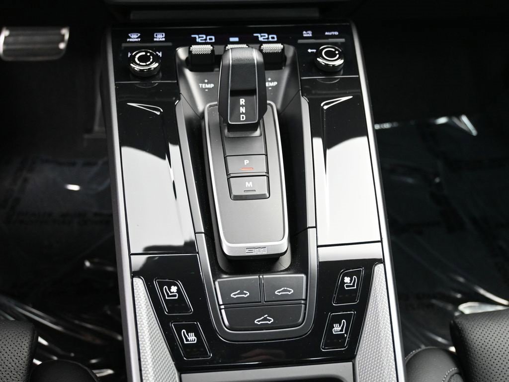 Used 2025 Porsche 911 Carrera image 8