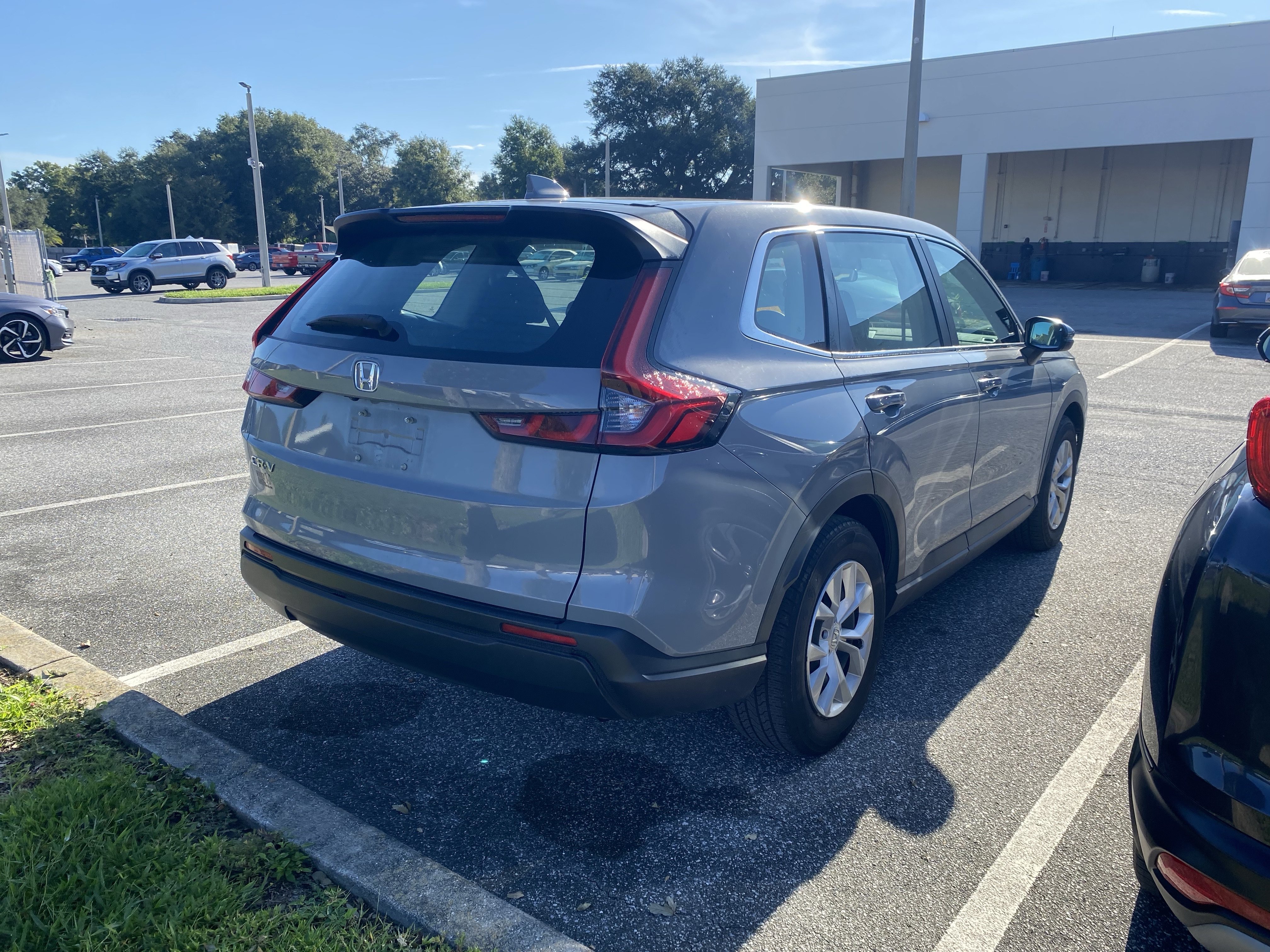 Used 2024 Honda CR-V LX image 18