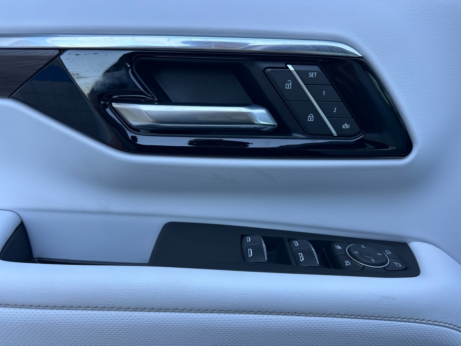 New 2026 Chevrolet Tahoe Premier AWD/4WD image 11