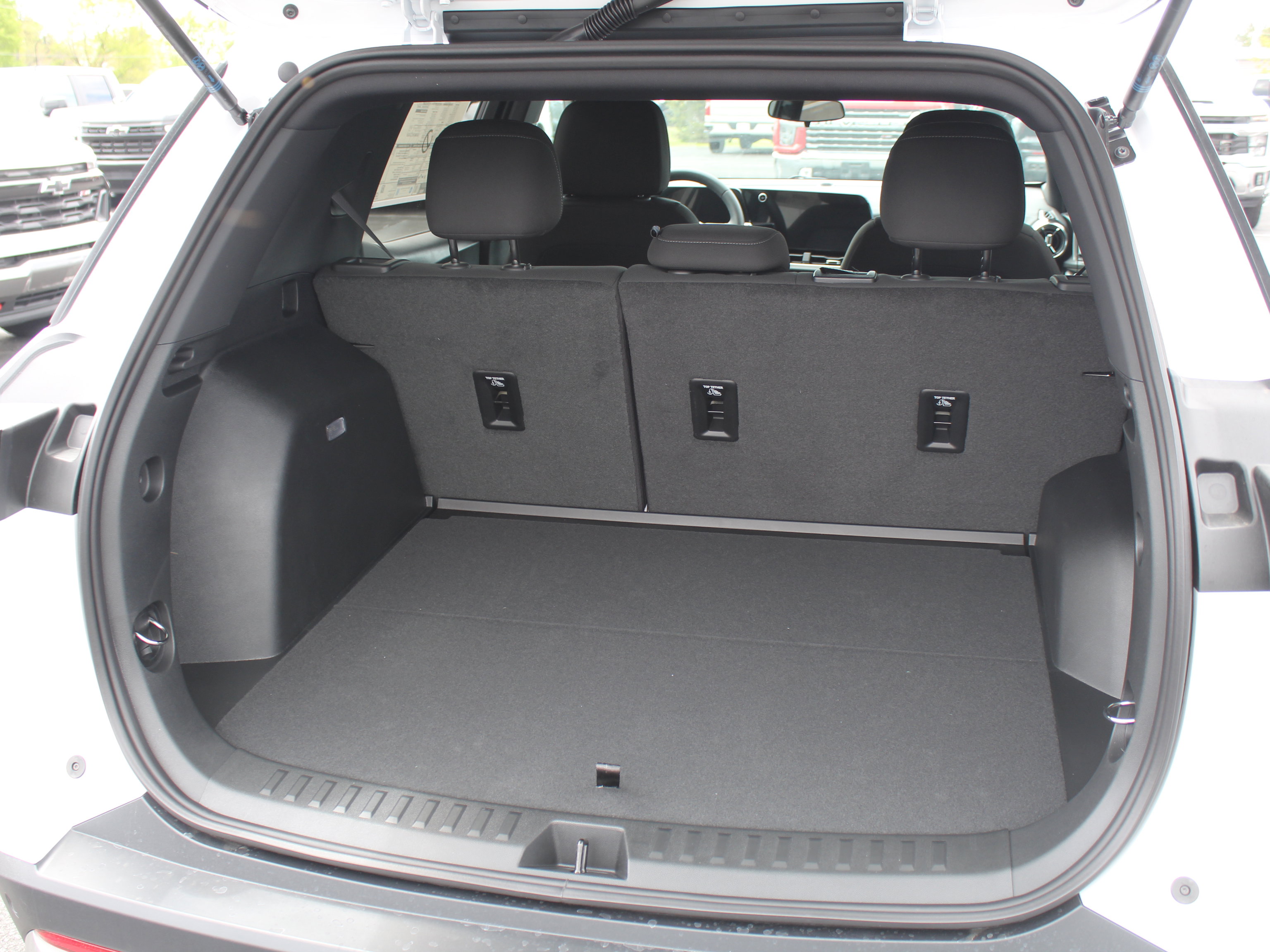 New 2026 Chevrolet Equinox LT FWD image 17