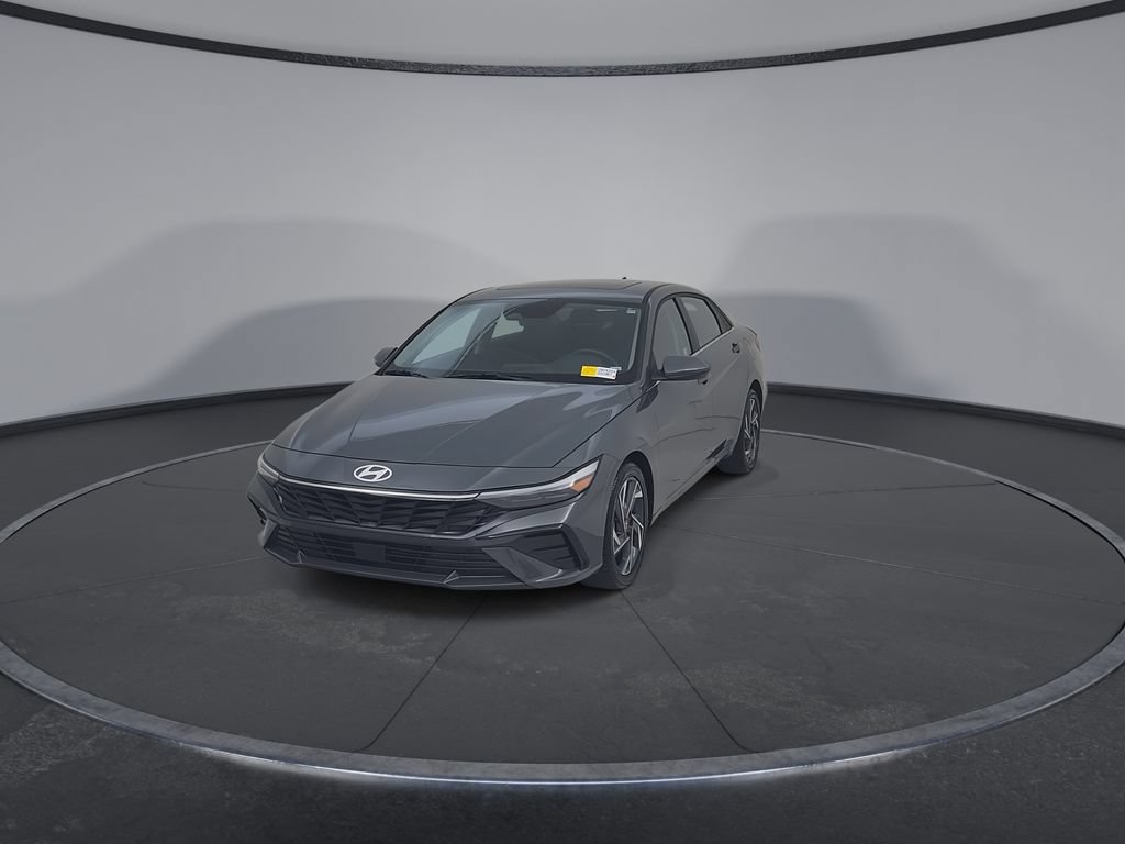 Used 2025 Hyundai Elantra SEL FWD image 6