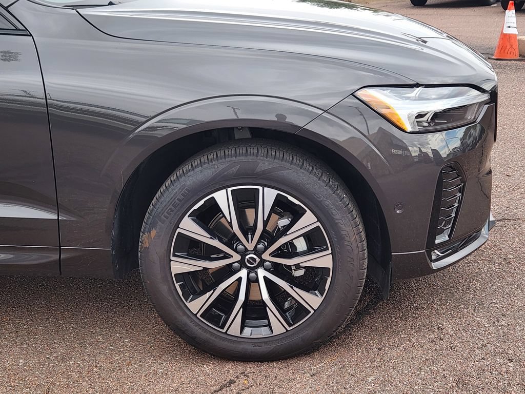 Used 2025 Volvo XC60 B5 Plus w/ Climate Package AWD/4WD image 29