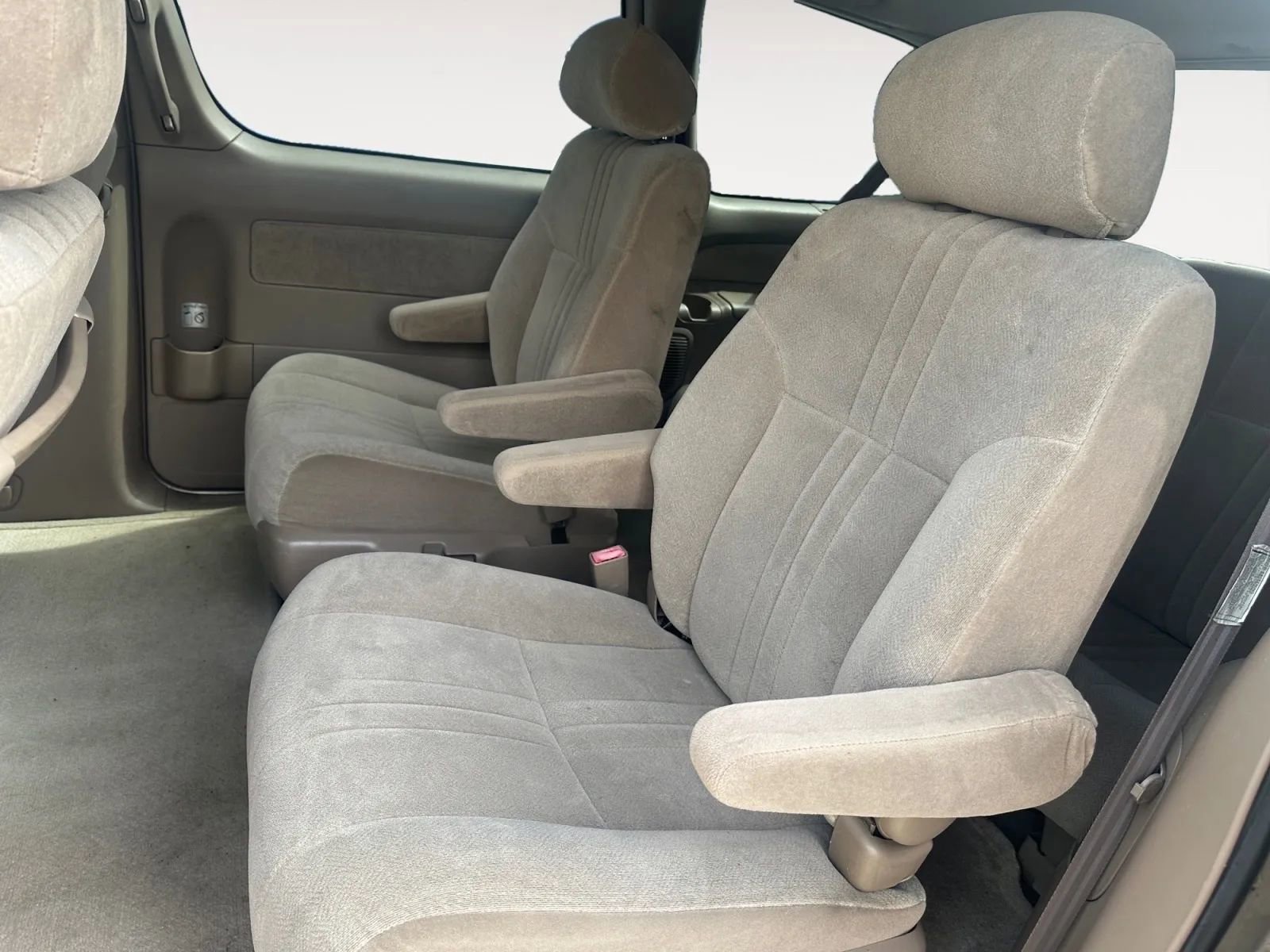 Used 2002 Toyota Sienna XLE FWD image 11