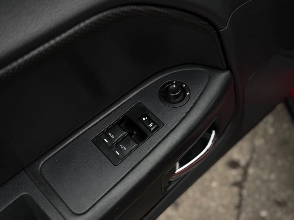 Used 2014 Dodge Challenger SXT Plus RWD image 12