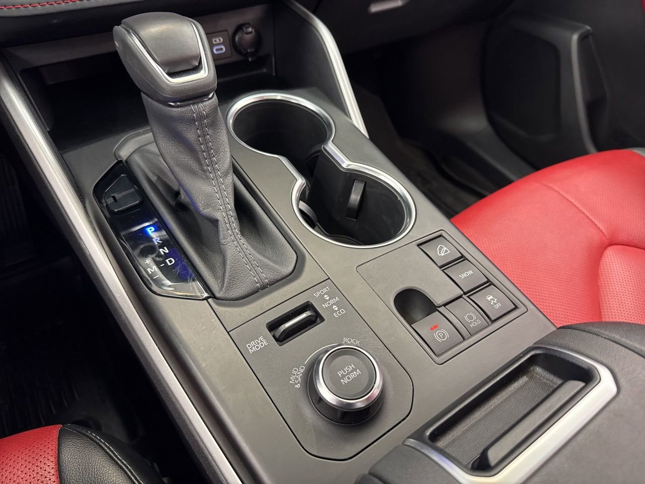 Used 2025 Toyota Highlander XSE image 29