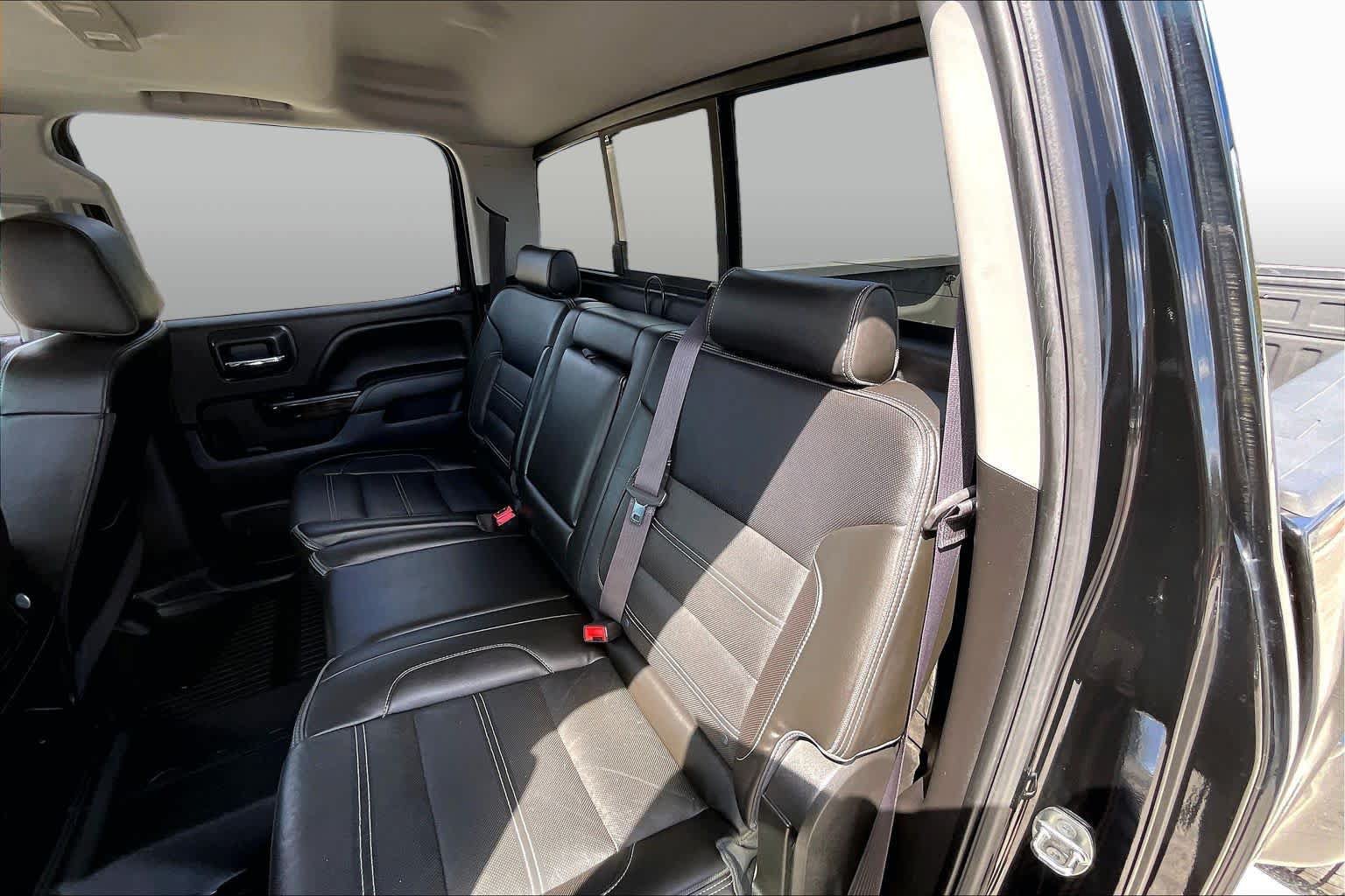 Used 2016 GMC Sierra 3500 Denali w/ Duramax Plus Package AWD/4WD image 21