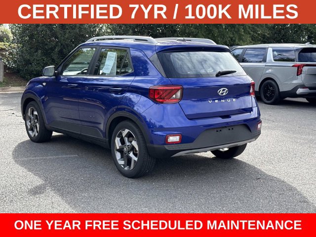 Used 2023 Hyundai Venue SEL FWD image 4