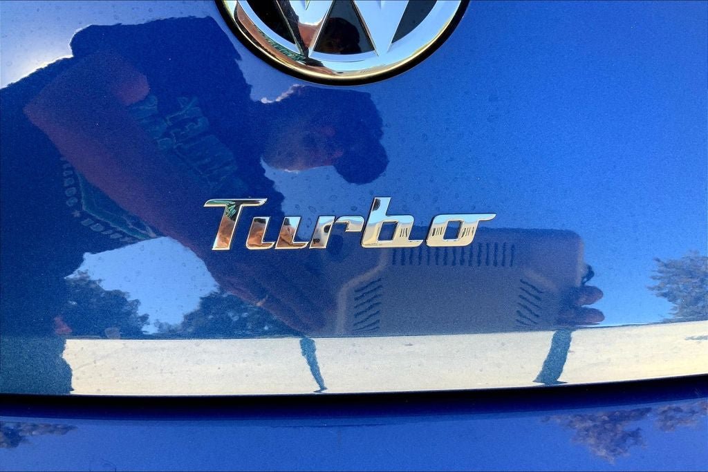 Used 2013 Volkswagen Beetle 2.0T FWD image 7