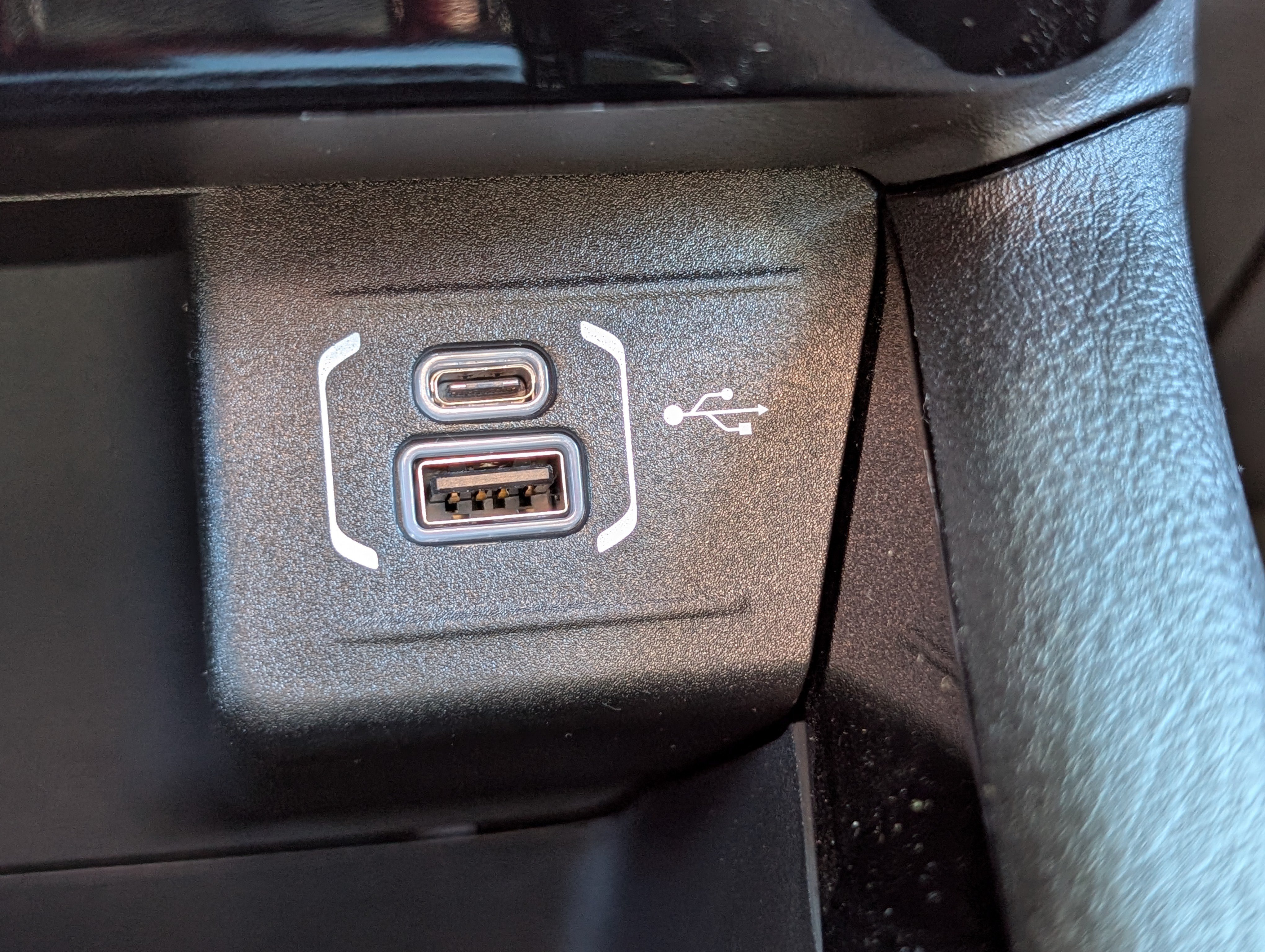 New 2026 Jeep Compass Limited w/ Sun, Sound & Navigation Group AWD/4WD image 24