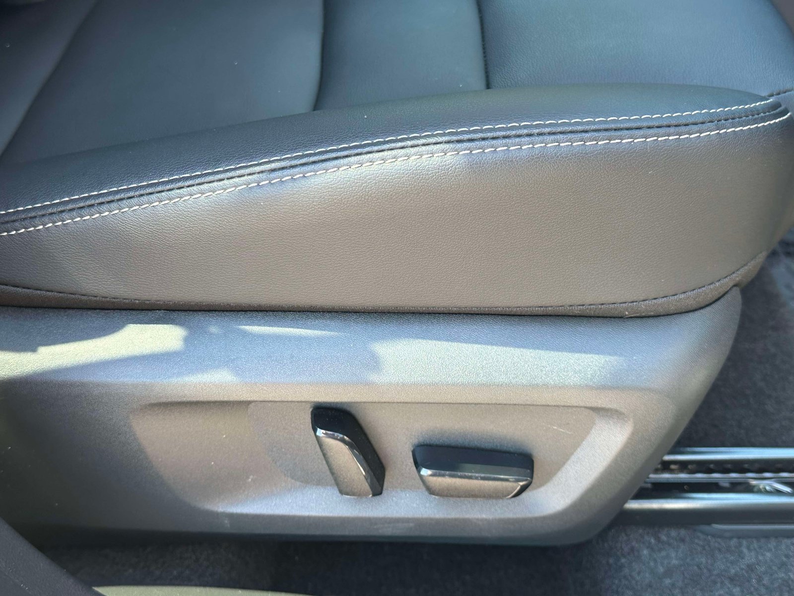Used 2023 Nissan Rogue SL FWD image 27